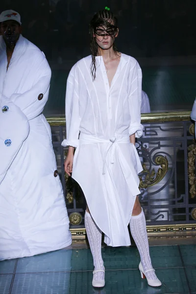 Look 46
